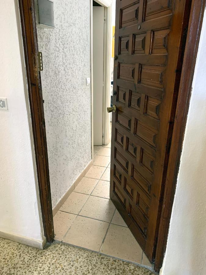 Estudio Acogedor Y Tranquilo En Zona Estupenda Фуeнхирола Екстериор снимка